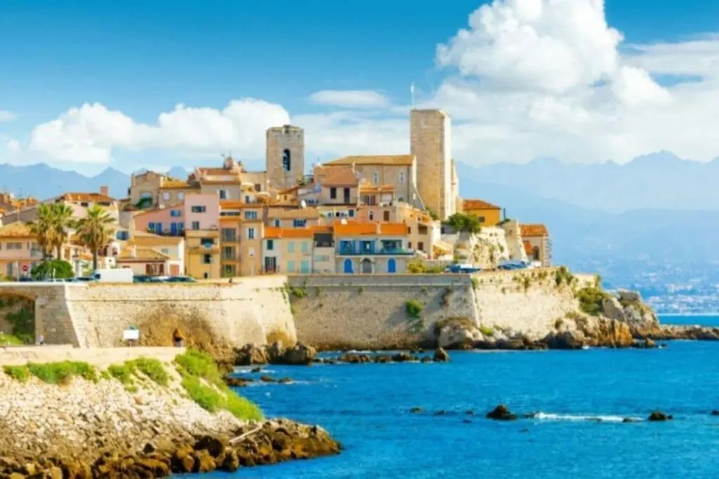 Apartment Charmant Studio Renove A Antibes, Plage A 10 Min A Pied